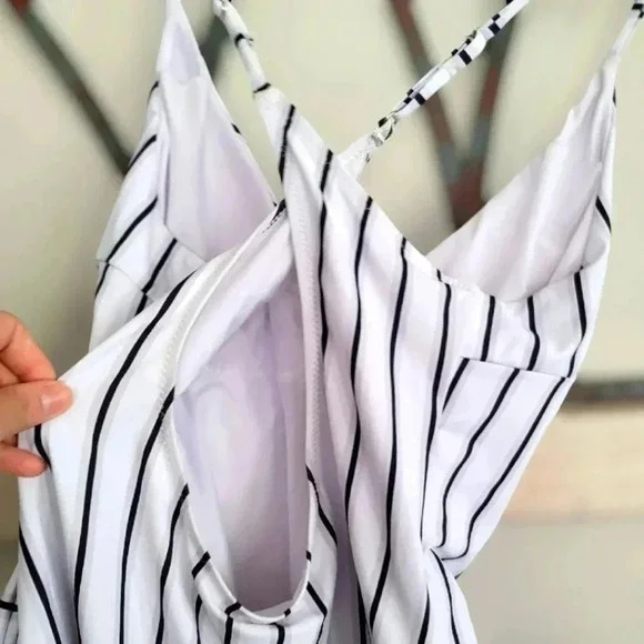 Cupshe Black White Striped One Piece Bathing Suit Sz XL - Picture 5 of 8